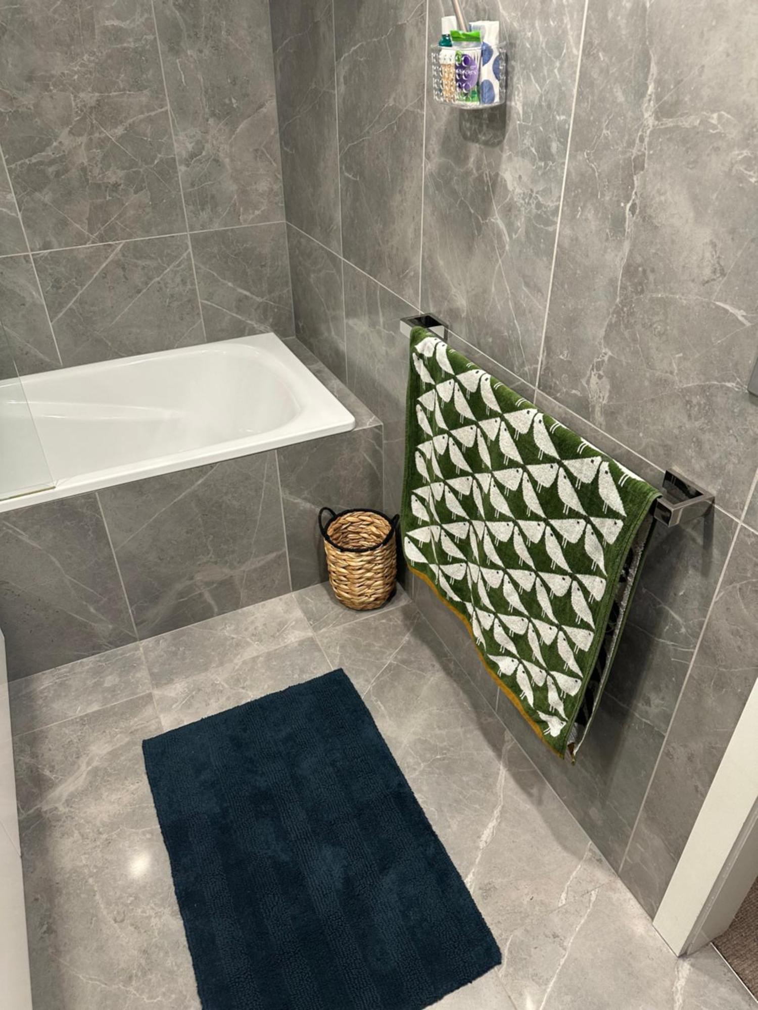 Private 1 Bed Accom With Bathroom In A 3 Bed Apartment - Melb Cbd, Regency Towers - Free Parking, Wifi And Pool Melbourne City Exterior foto